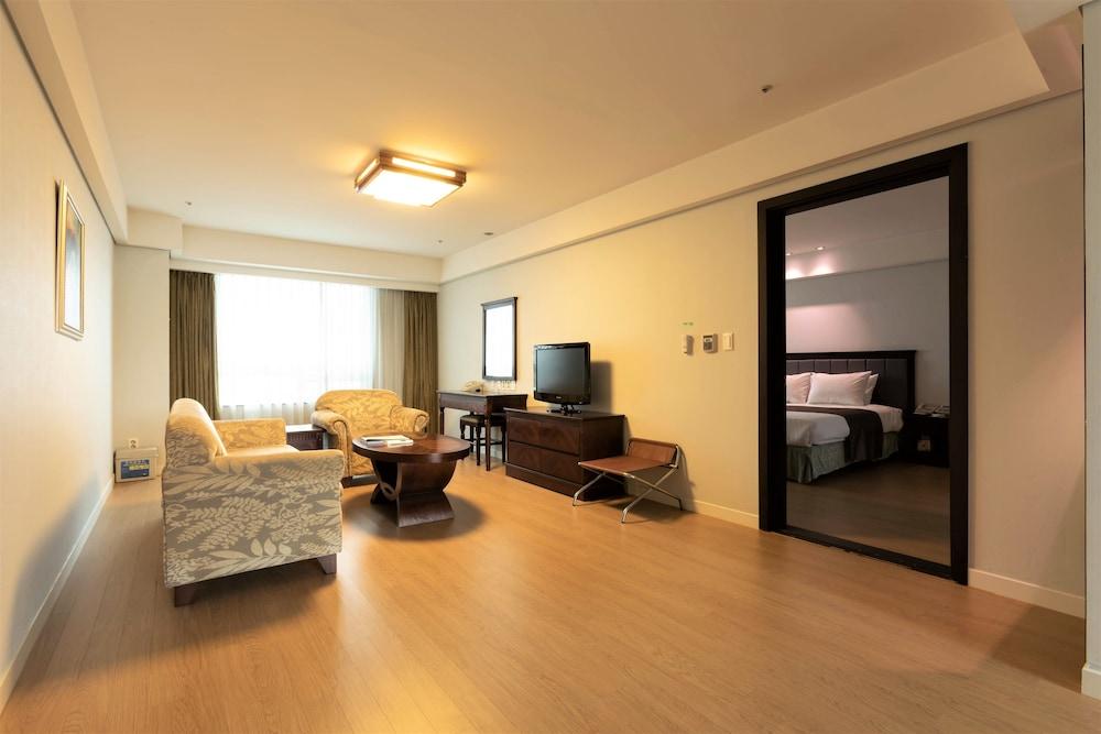 Interburgo Exco 5*